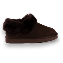 Load image into Gallery viewer, AUS WOOLI UGG UNISEX SHEEPSKIN WOOL TRADITIONAL ANKLE SLIPPERS - CHOCOLATE