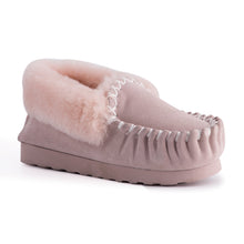Load image into Gallery viewer, AUS WOOLI HAND STITCHED WOMENS SHEEPSKIN MOCCASIN - Pale Pink