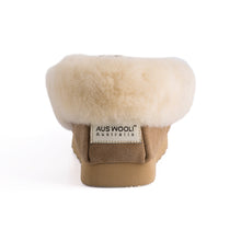 Load image into Gallery viewer, AUS WOOLI HAND STITCHED WOMENS SHEEPSKIN MOCCASIN - Chestnut/Tan