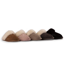 Load image into Gallery viewer, AUS WOOLI UGG UNISEX SHEEPSKIN WOOL SHELLEY Slippers - Chestnut/Tan
