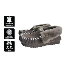 Load image into Gallery viewer, AUS WOOLI HAND STITCHED WOMENS SHEEPSKIN MOCCASIN - Dark Grey
